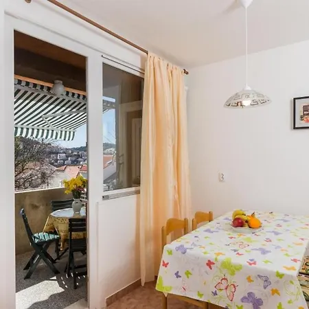 Appartement Kikilly - Two Bedroom With Balcony And Sea View