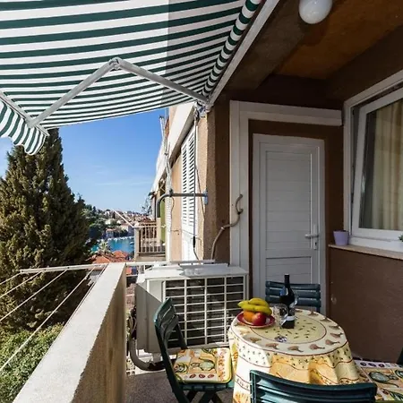 Appartement Kikilly - Two Bedroom With Balcony And Sea View *